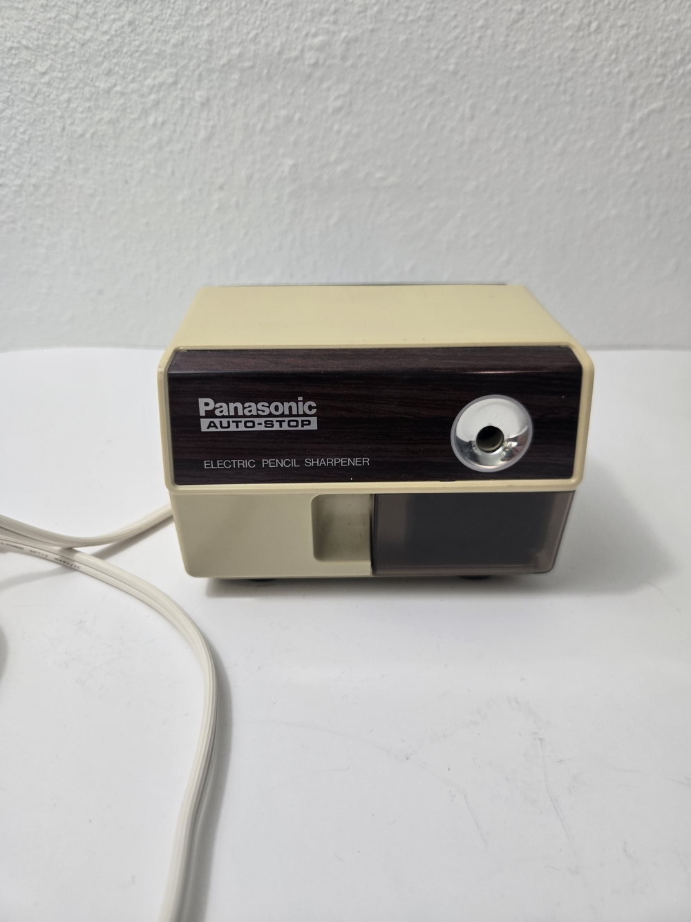 Panasonic Auto-Stop Electric Pencil Sharpener in Cream and Dark Wood